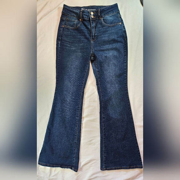No Boundaries Juniors Dark Blue Flare Denim 5 Pocket Jeans Size 11 - Picture 2 of 12